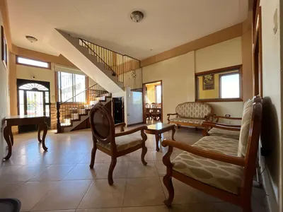Sala del edificio del hotel (2)